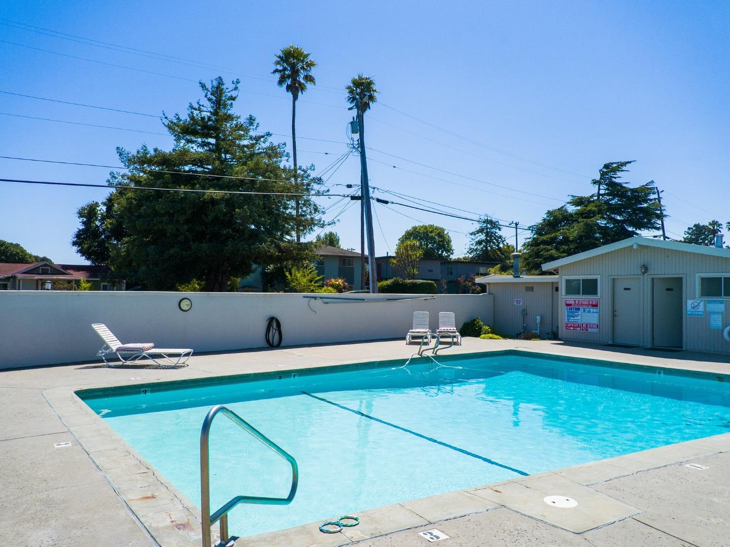 Detail Gallery Image 32 of 36 For 1555 Merrill St #70,  Santa Cruz,  CA 95062 - 2 Beds | 1 Baths