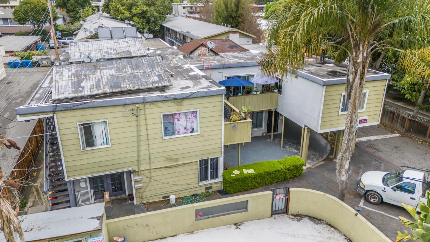 Detail Gallery Image 7 of 14 For 1721-1729 Woodland Ave, East Palo Alto,  CA 94303 - – Beds | – Baths