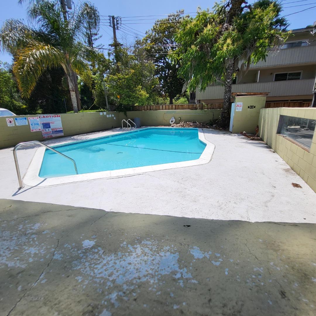 Detail Gallery Image 8 of 14 For 1721-1729 Woodland Ave, East Palo Alto,  CA 94303 - – Beds | – Baths