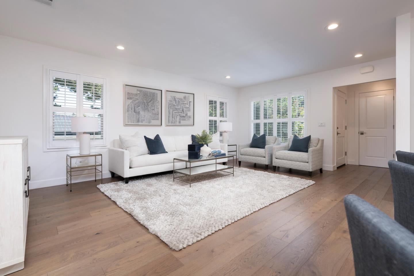 Detail Gallery Image 5 of 21 For 9 Inner Cir, Redwood City,  CA 94062 - 3 Beds | 2 Baths