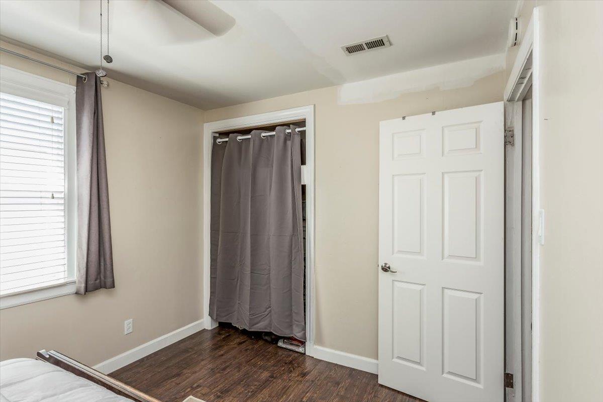 Detail Gallery Image 15 of 20 For 1176 Valota Rd, Redwood City,  CA 94061 - 3 Beds | 1 Baths