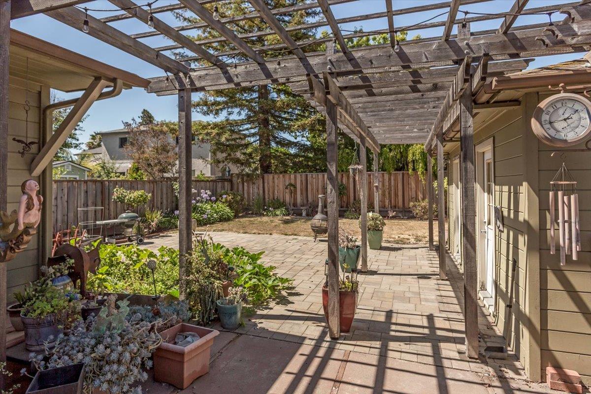 Detail Gallery Image 19 of 20 For 1176 Valota Rd, Redwood City,  CA 94061 - 3 Beds | 1 Baths