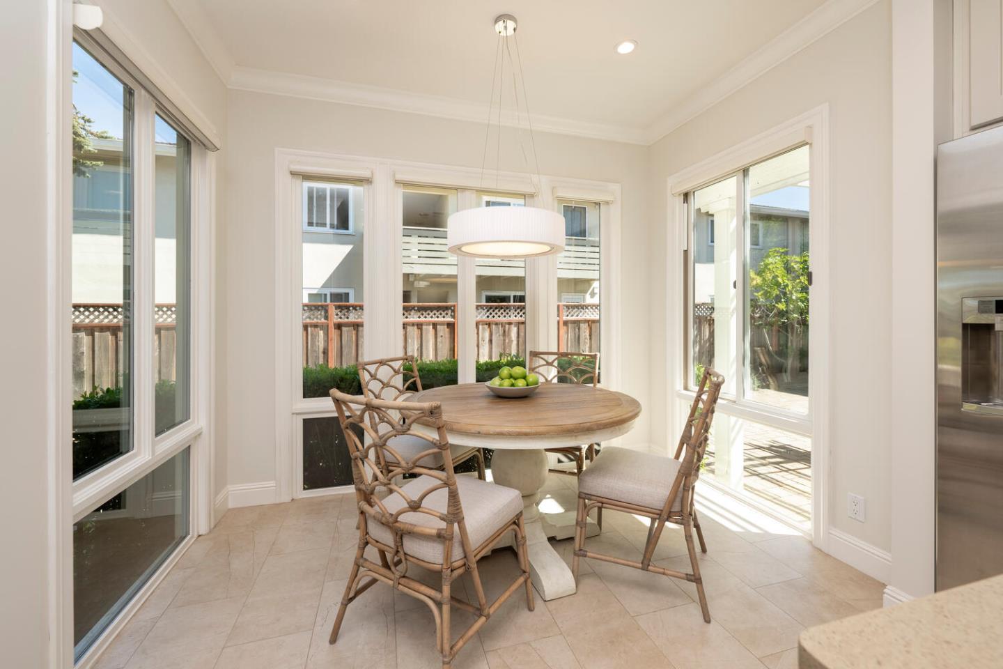 Detail Gallery Image 10 of 26 For 437 Turner Ter, San Mateo,  CA 94401 - 4 Beds | 3/1 Baths