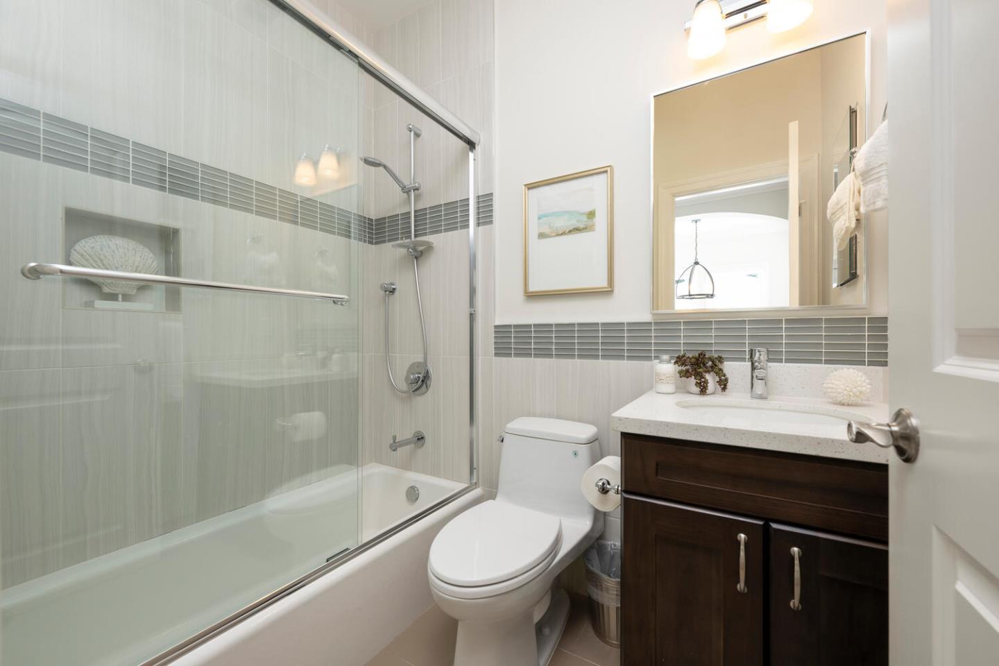 Detail Gallery Image 22 of 26 For 437 Turner Ter, San Mateo,  CA 94401 - 4 Beds | 3/1 Baths