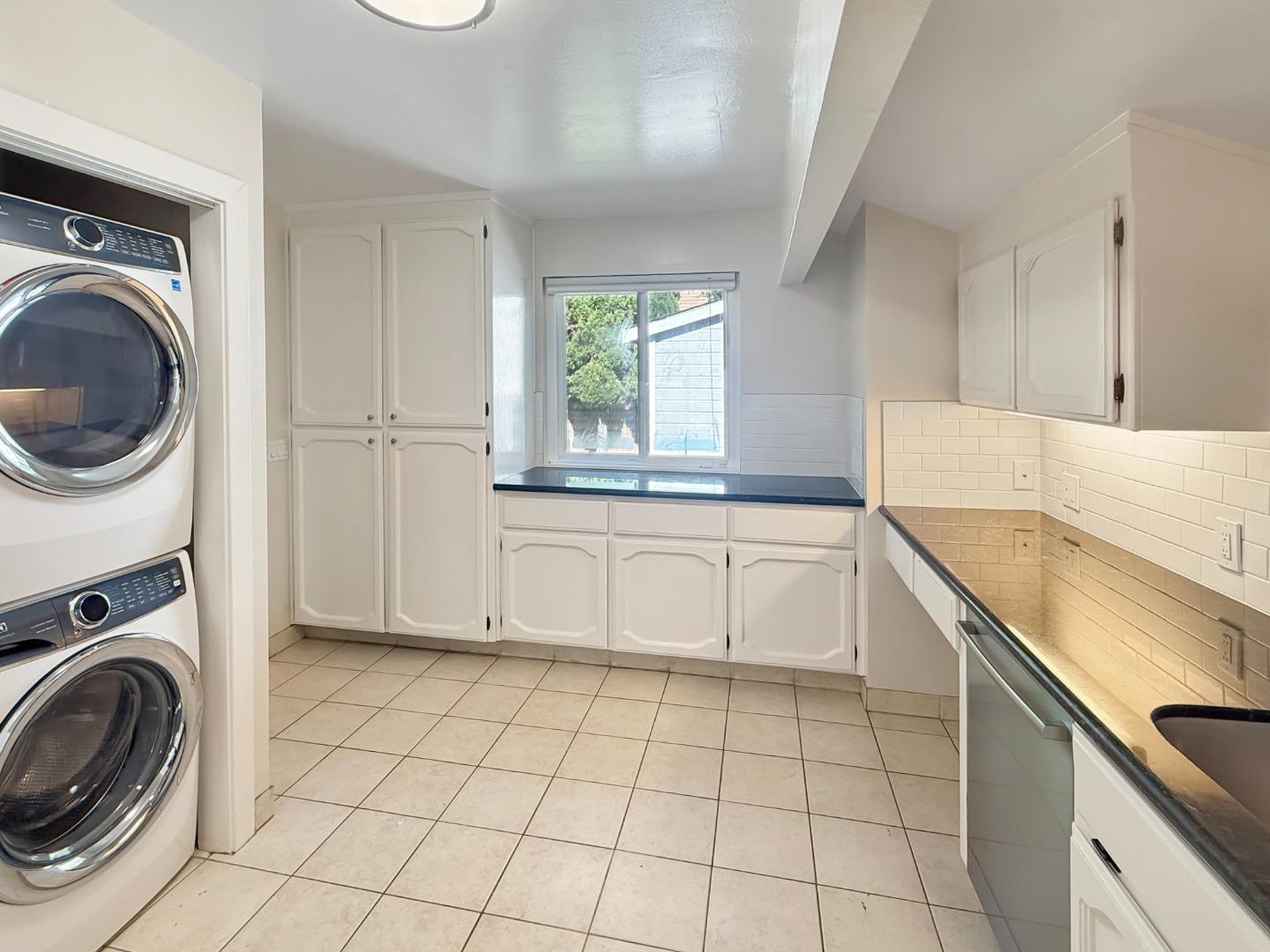 Detail Gallery Image 13 of 25 For 663 17th Ave, Menlo Park,  CA 94025 - 3 Beds | 2 Baths