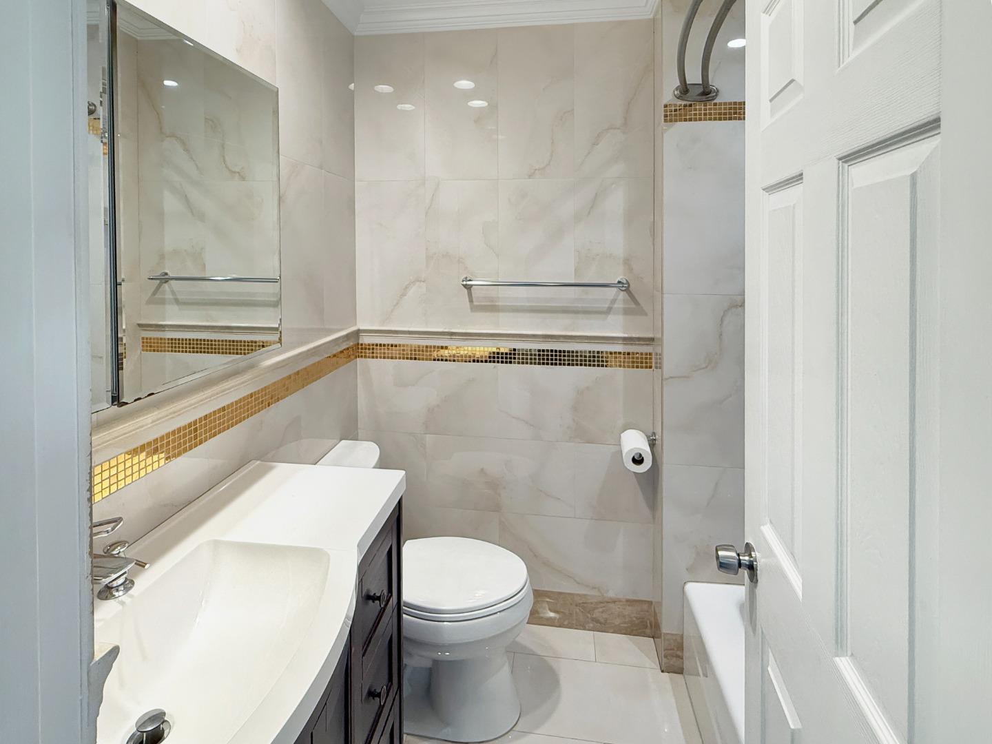 Detail Gallery Image 16 of 25 For 663 17th Ave, Menlo Park,  CA 94025 - 3 Beds | 2 Baths
