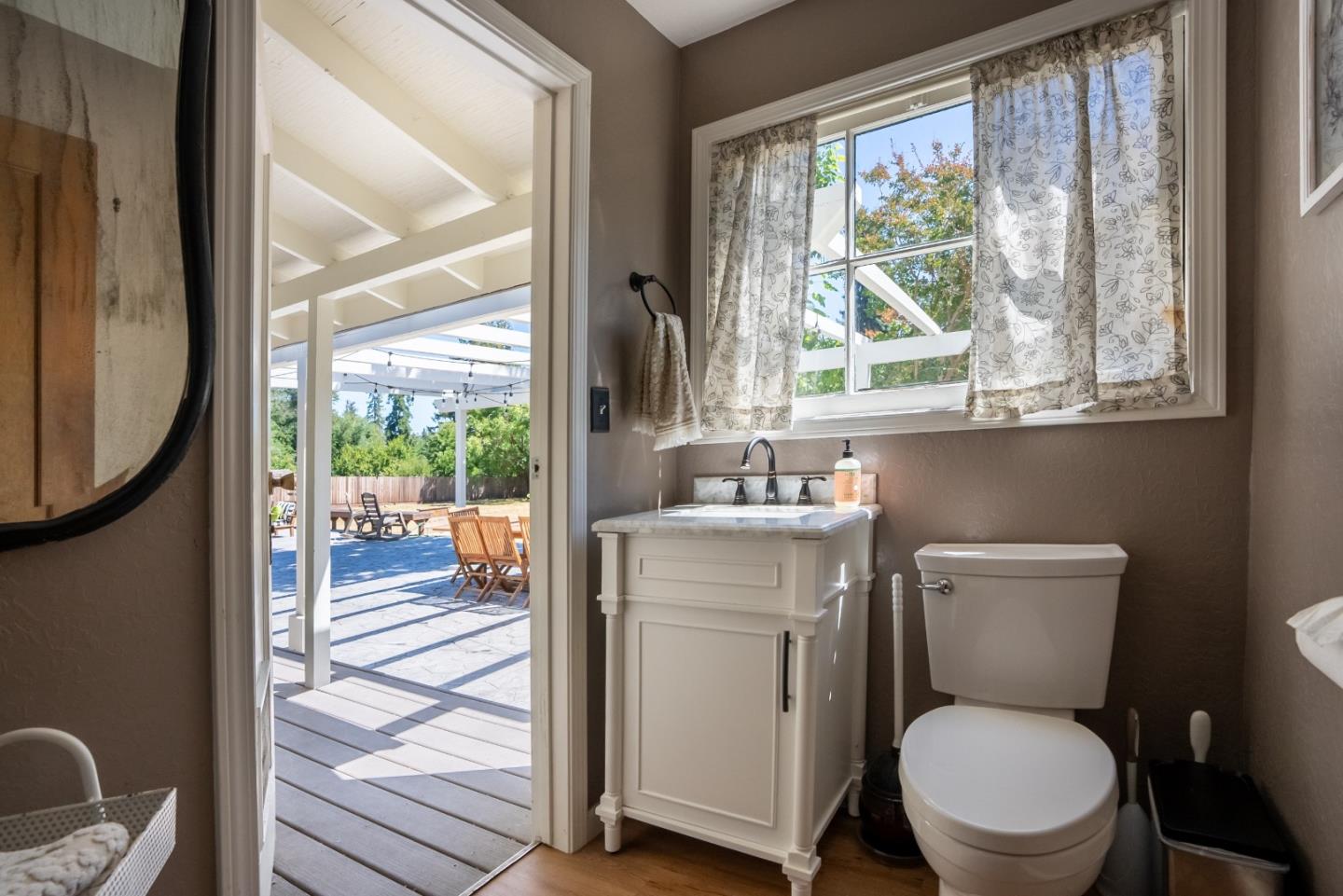 Detail Gallery Image 40 of 54 For 280 Fairview Ave, Ben Lomond,  CA 95005 - 4 Beds | 3/1 Baths