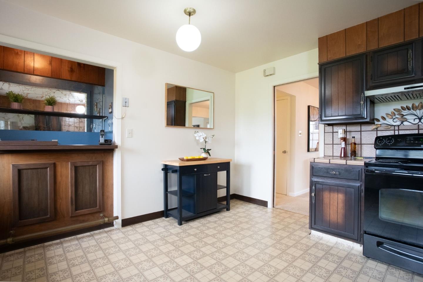 Detail Gallery Image 17 of 45 For 572 Cherry Ave, San Bruno,  CA 94066 - 3 Beds | 2 Baths