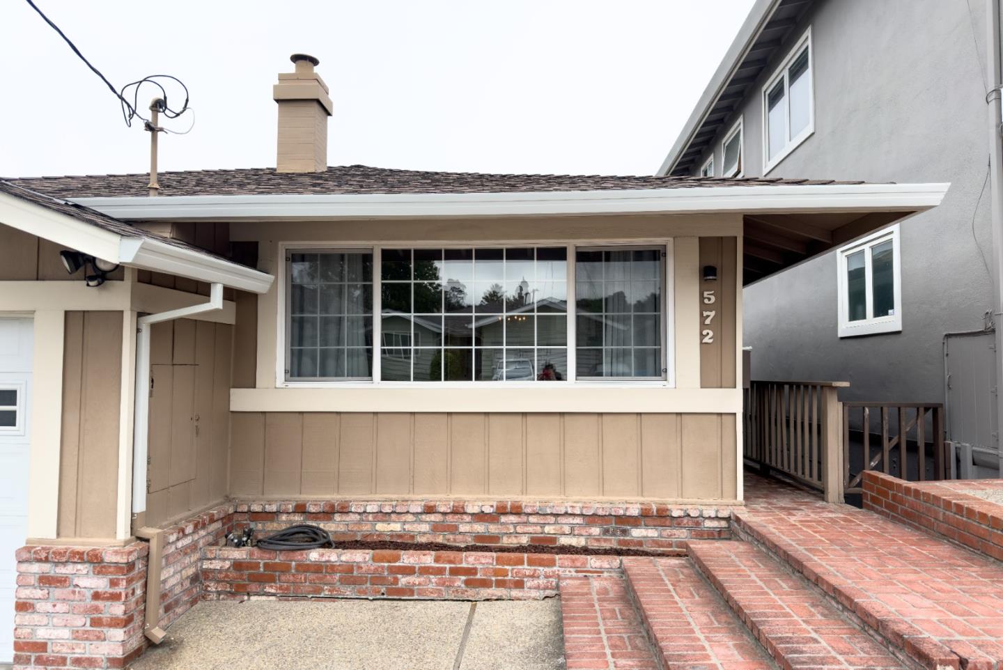 Detail Gallery Image 4 of 45 For 572 Cherry Ave, San Bruno,  CA 94066 - 3 Beds | 2 Baths