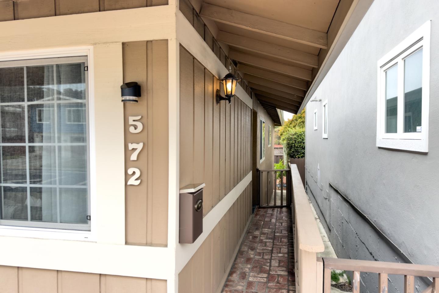Detail Gallery Image 5 of 45 For 572 Cherry Ave, San Bruno,  CA 94066 - 3 Beds | 2 Baths
