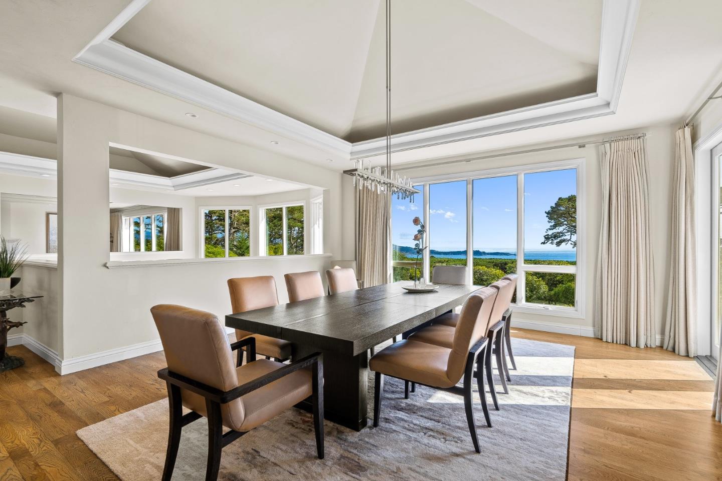 Detail Gallery Image 10 of 48 For 4038 Sunridge Rd, Pebble Beach,  CA 93953 - 4 Beds | 4/2 Baths