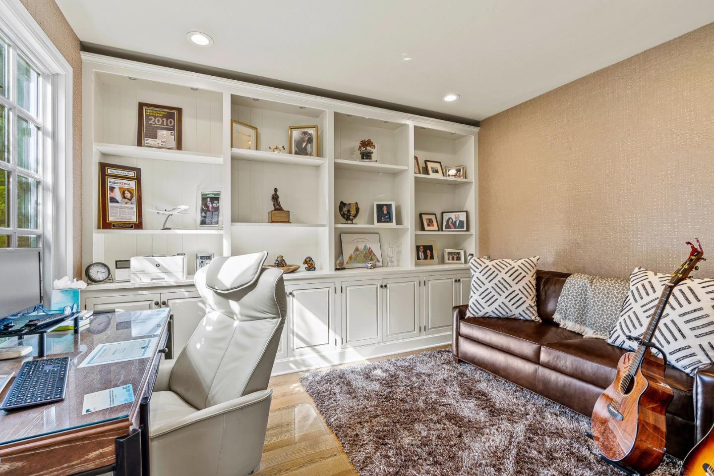Detail Gallery Image 18 of 48 For 4038 Sunridge Rd, Pebble Beach,  CA 93953 - 4 Beds | 4/2 Baths