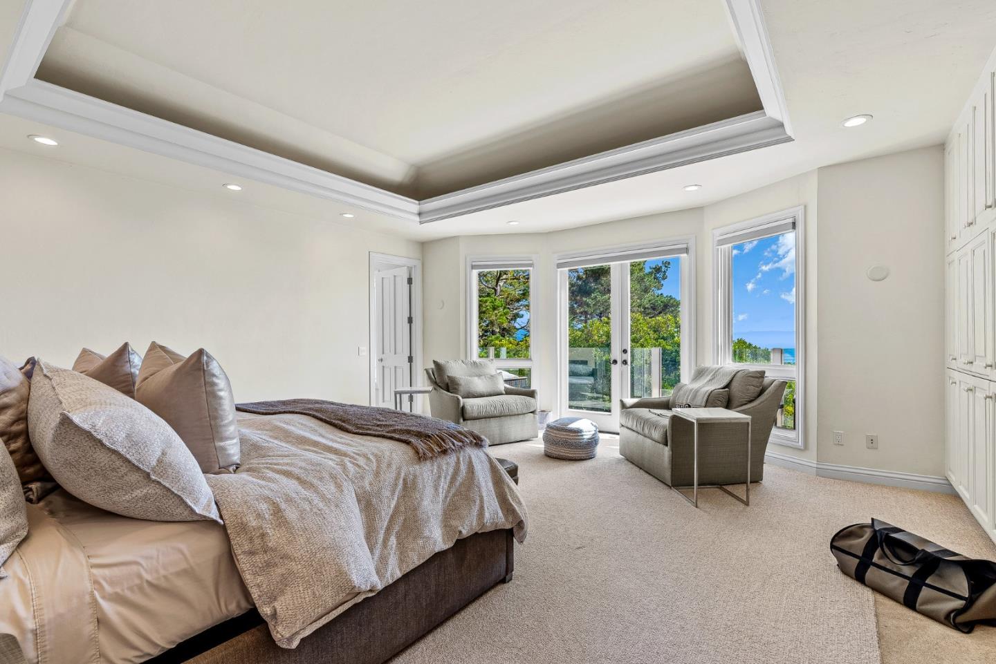 Detail Gallery Image 19 of 48 For 4038 Sunridge Rd, Pebble Beach,  CA 93953 - 4 Beds | 4/2 Baths