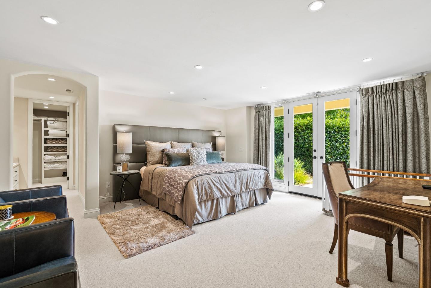 Detail Gallery Image 29 of 48 For 4038 Sunridge Rd, Pebble Beach,  CA 93953 - 4 Beds | 4/2 Baths