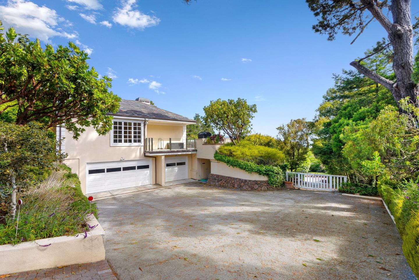 Detail Gallery Image 34 of 48 For 4038 Sunridge Rd, Pebble Beach,  CA 93953 - 4 Beds | 4/2 Baths
