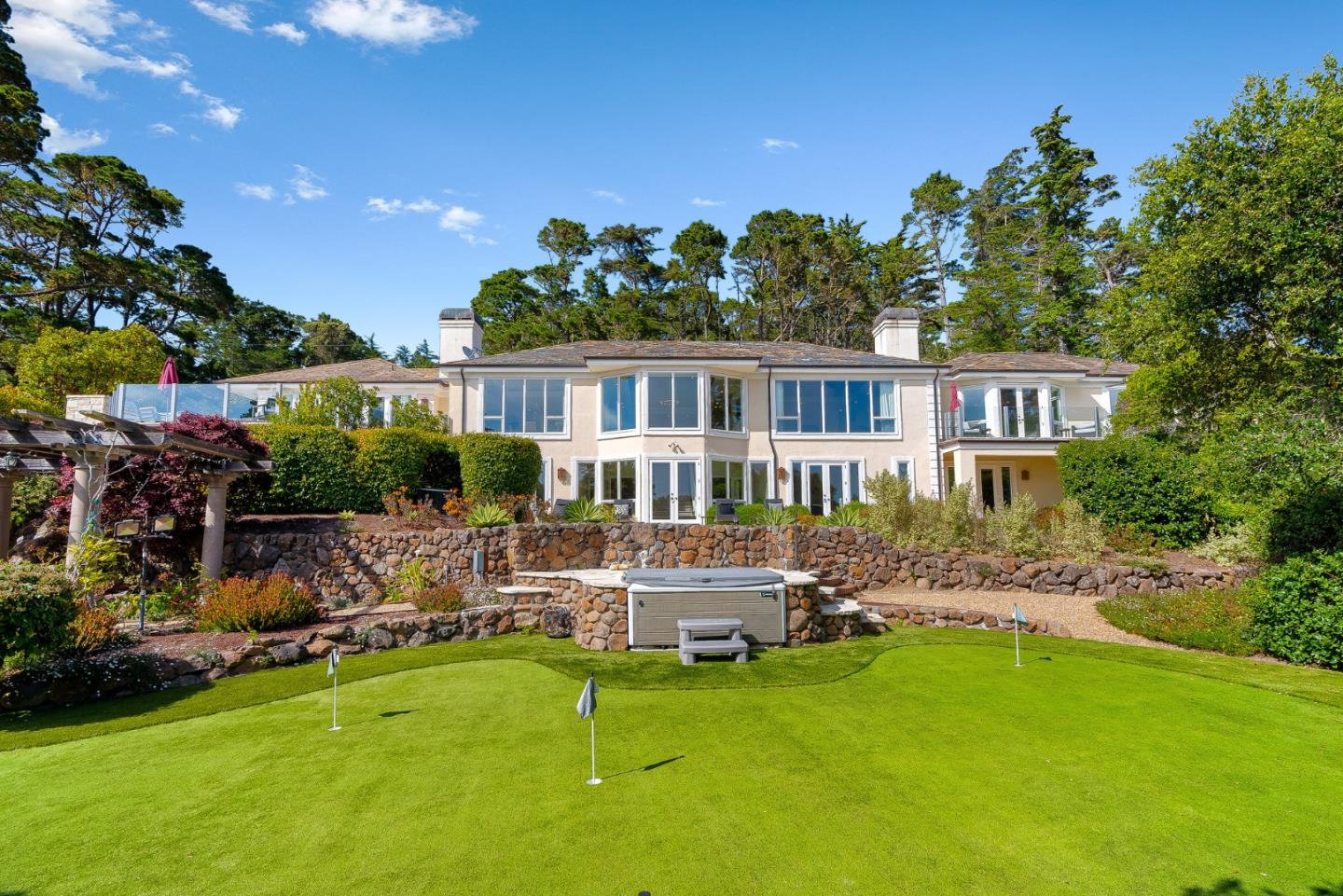 Detail Gallery Image 37 of 48 For 4038 Sunridge Rd, Pebble Beach,  CA 93953 - 4 Beds | 4/2 Baths