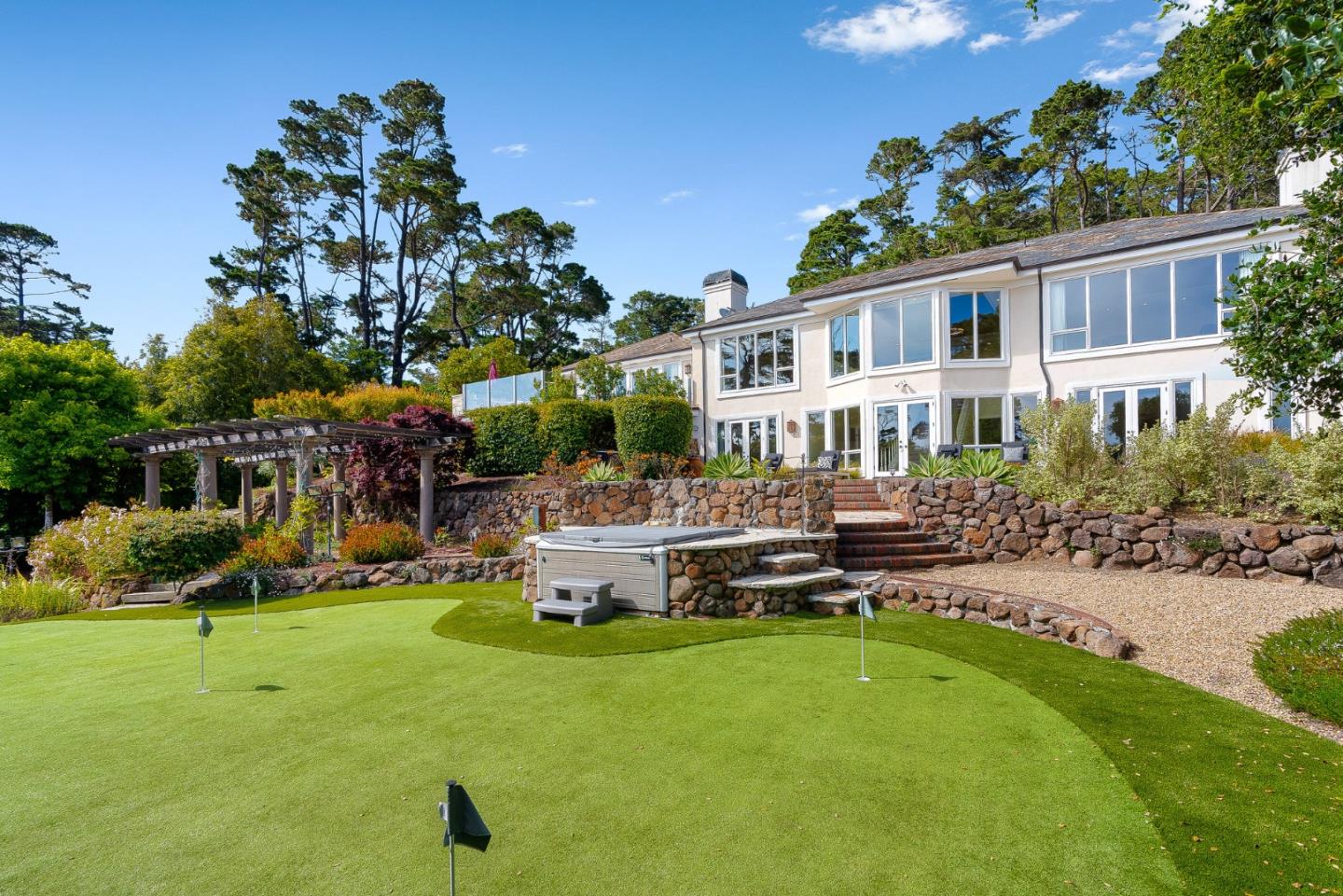 Detail Gallery Image 38 of 48 For 4038 Sunridge Rd, Pebble Beach,  CA 93953 - 4 Beds | 4/2 Baths