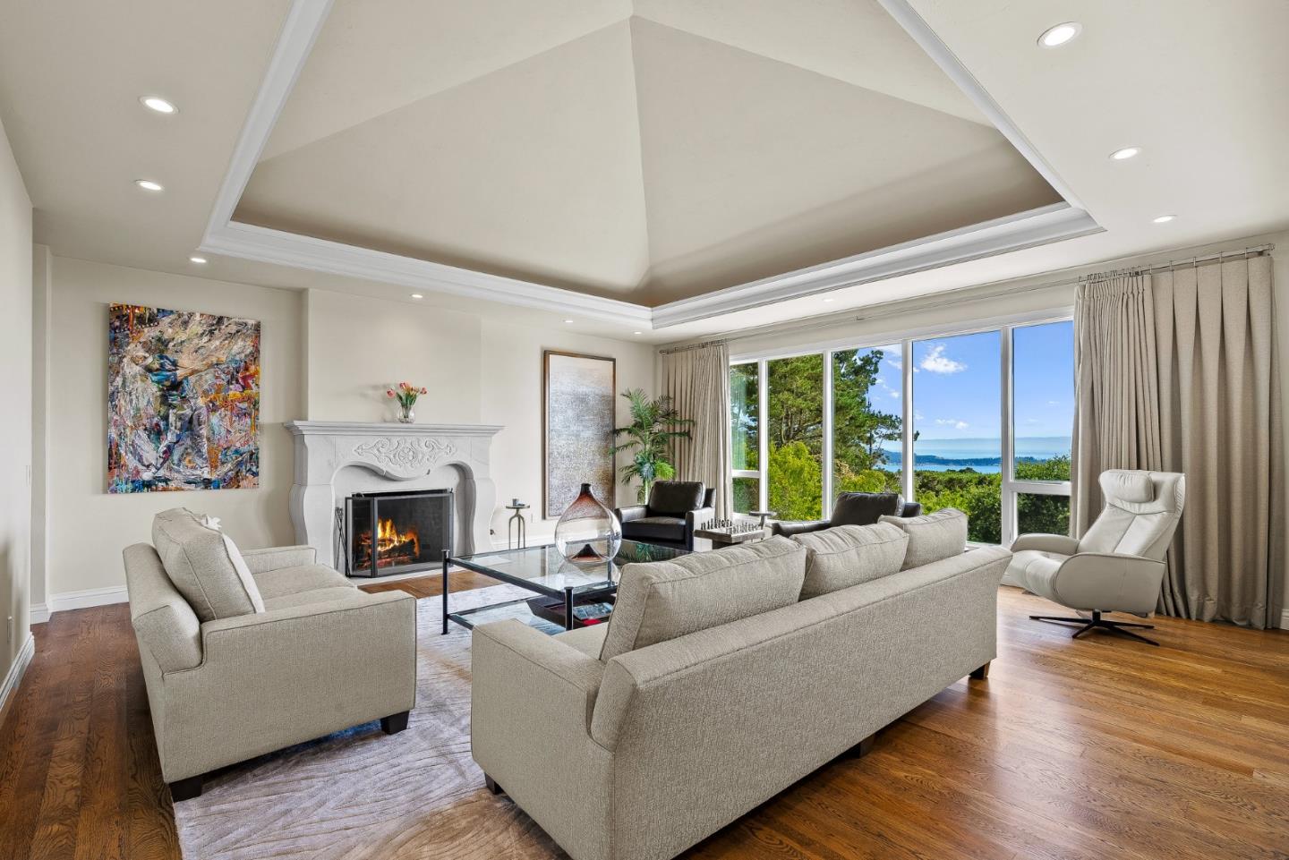 Detail Gallery Image 6 of 48 For 4038 Sunridge Rd, Pebble Beach,  CA 93953 - 4 Beds | 4/2 Baths