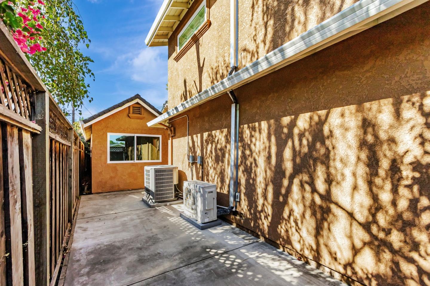 Detail Gallery Image 36 of 62 For 1798 Barcelona Ave, San Jose,  CA 95124 - 4 Beds | 3 Baths