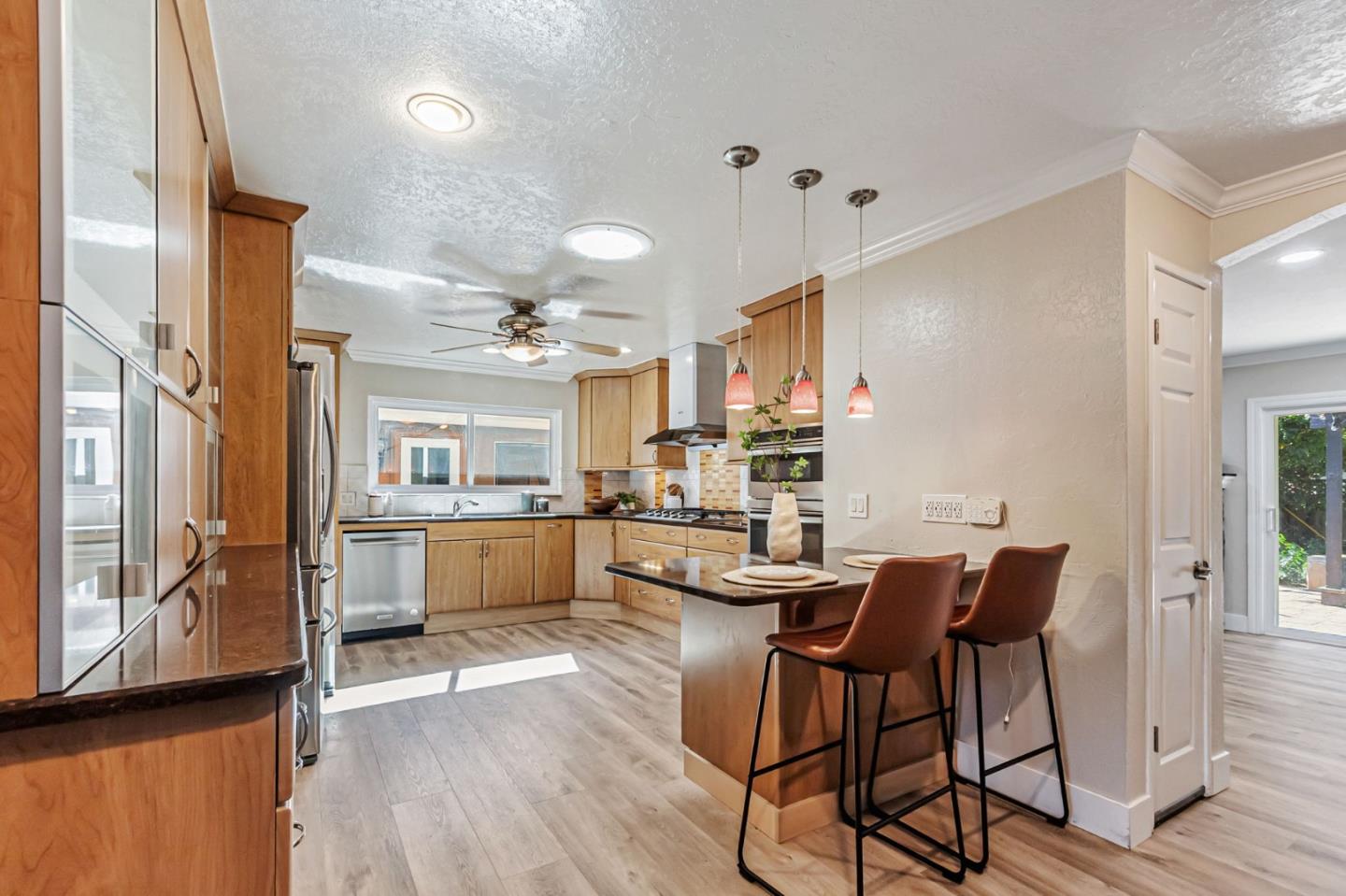 Detail Gallery Image 9 of 62 For 1798 Barcelona Ave, San Jose,  CA 95124 - 4 Beds | 3 Baths