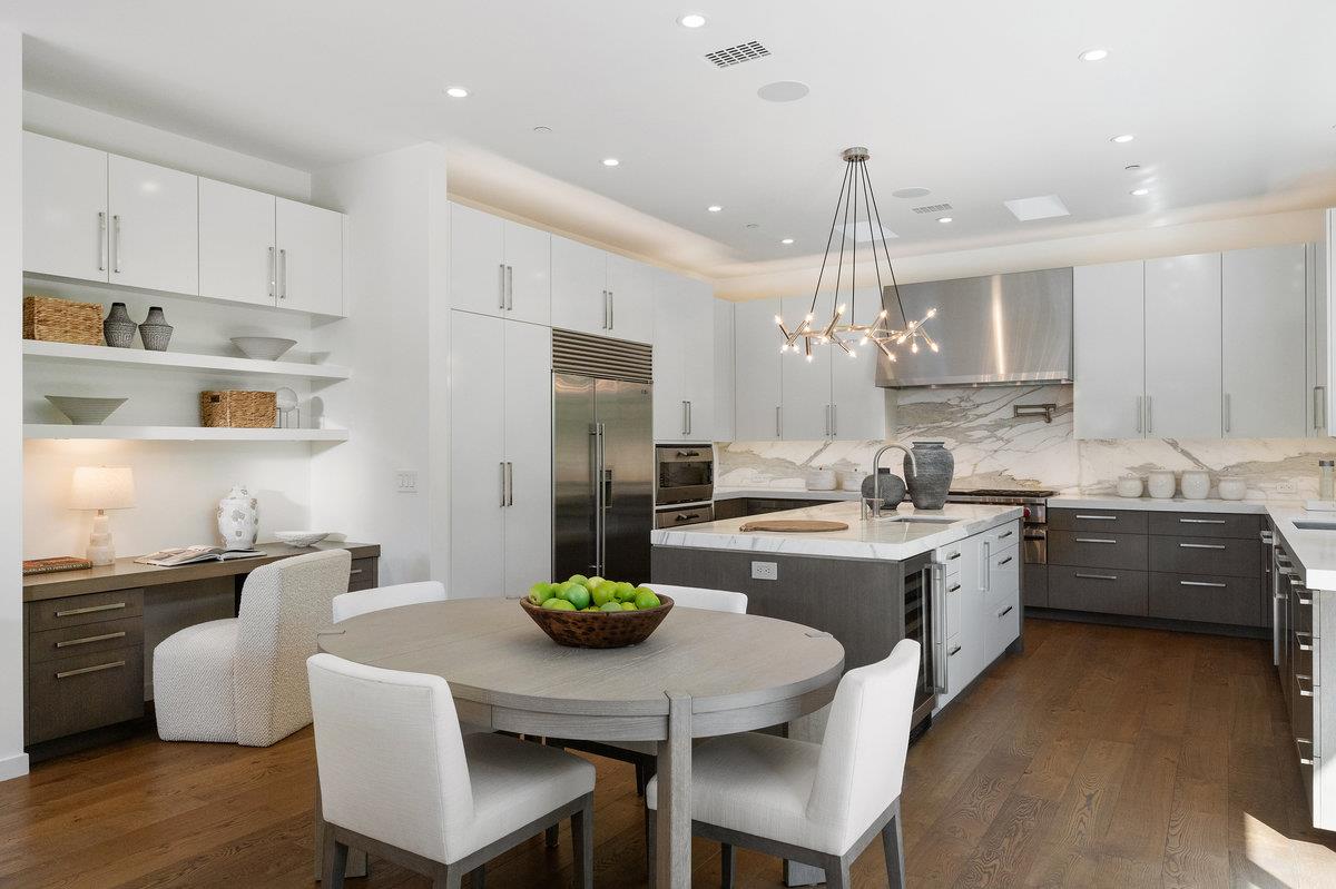 Detail Gallery Image 15 of 42 For 45 Kammerer Ct, Hillsborough,  CA 94010 - 5 Beds | 3/1 Baths