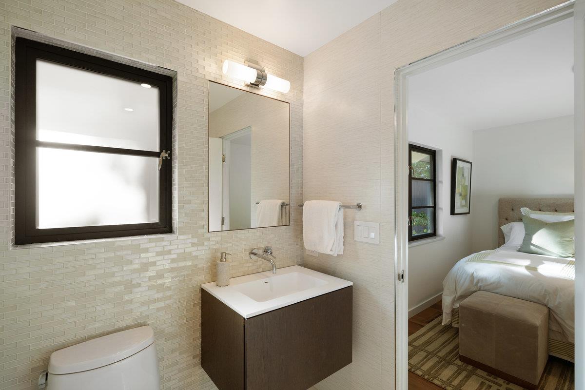 Detail Gallery Image 29 of 42 For 45 Kammerer Ct, Hillsborough,  CA 94010 - 5 Beds | 3/1 Baths