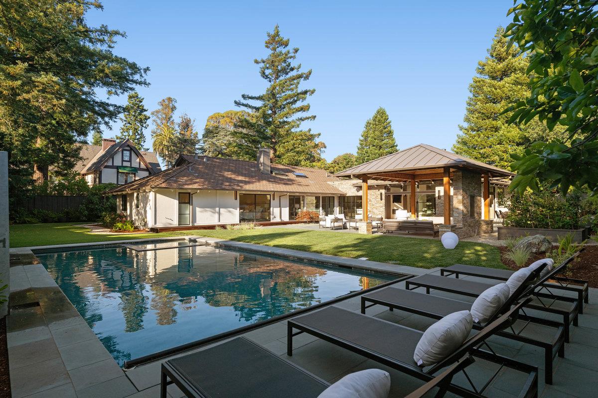 Detail Gallery Image 38 of 42 For 45 Kammerer Ct, Hillsborough,  CA 94010 - 5 Beds | 3/1 Baths
