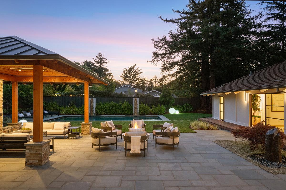 Detail Gallery Image 39 of 42 For 45 Kammerer Ct, Hillsborough,  CA 94010 - 5 Beds | 3/1 Baths