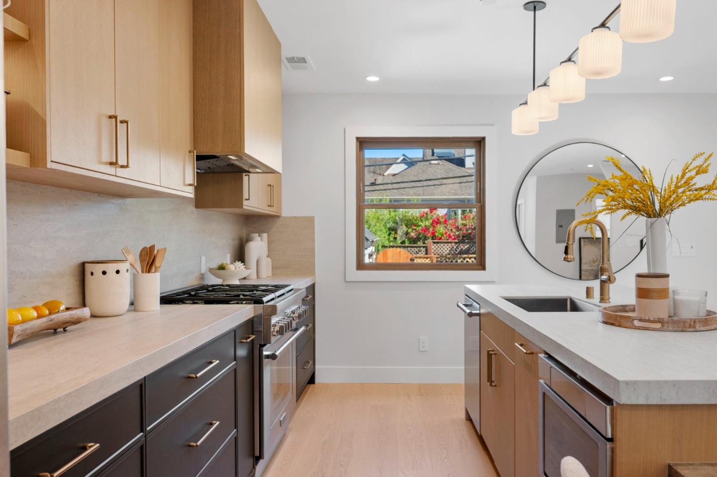 Detail Gallery Image 23 of 75 For 2205 Adeline Dr, Burlingame,  CA 94010 - 4 Beds | 3/1 Baths