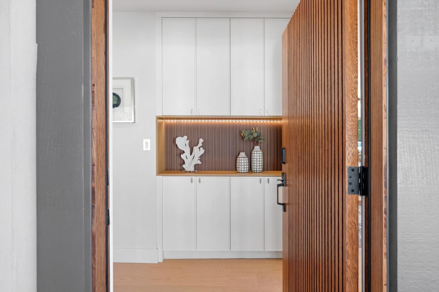 Detail Gallery Image 5 of 75 For 2205 Adeline Dr, Burlingame,  CA 94010 - 4 Beds | 3/1 Baths