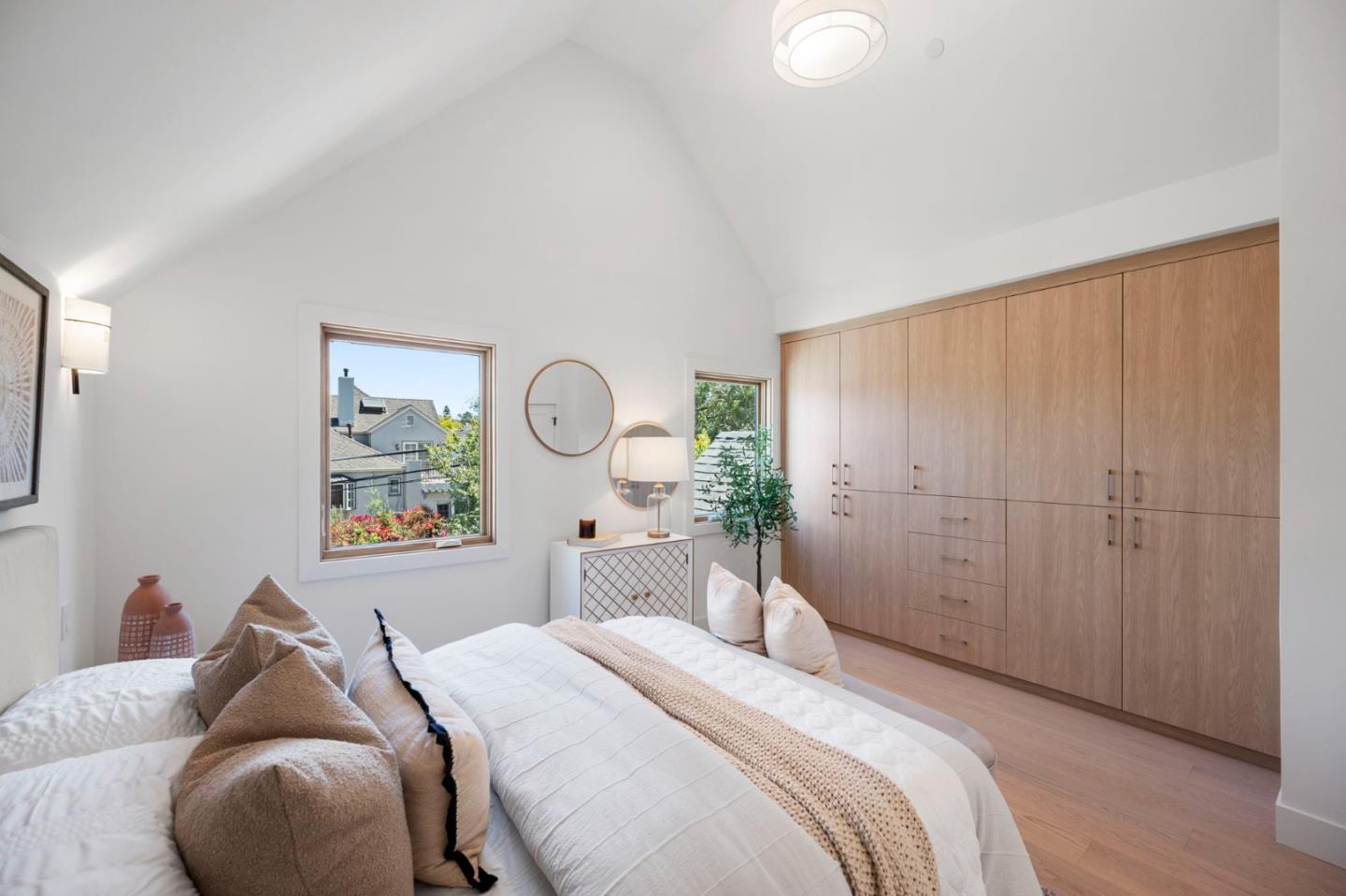 Detail Gallery Image 52 of 75 For 2205 Adeline Dr, Burlingame,  CA 94010 - 4 Beds | 3/1 Baths