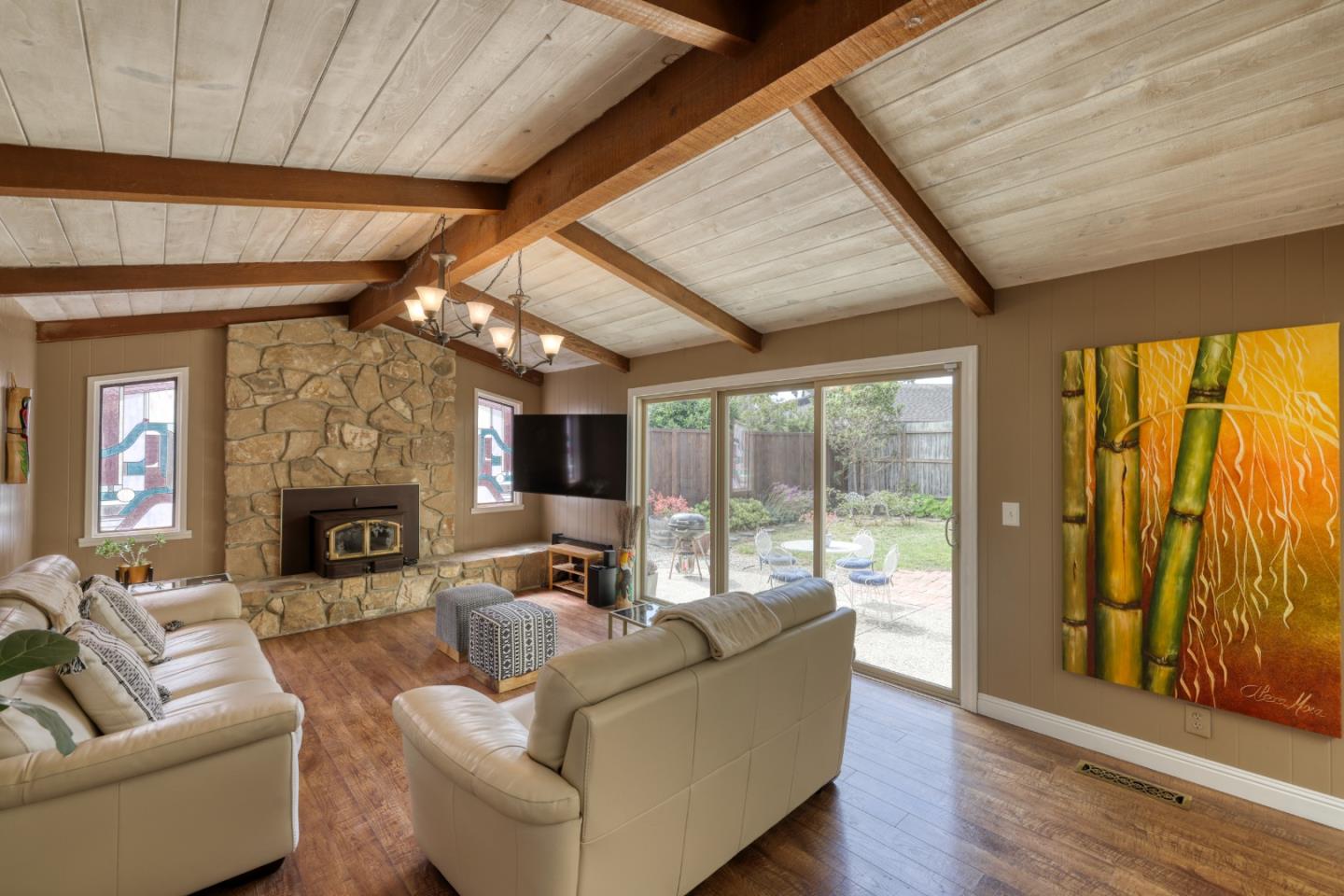 Detail Gallery Image 16 of 32 For 307 De La Vina Way, Salinas,  CA 93901 - 4 Beds | 3 Baths