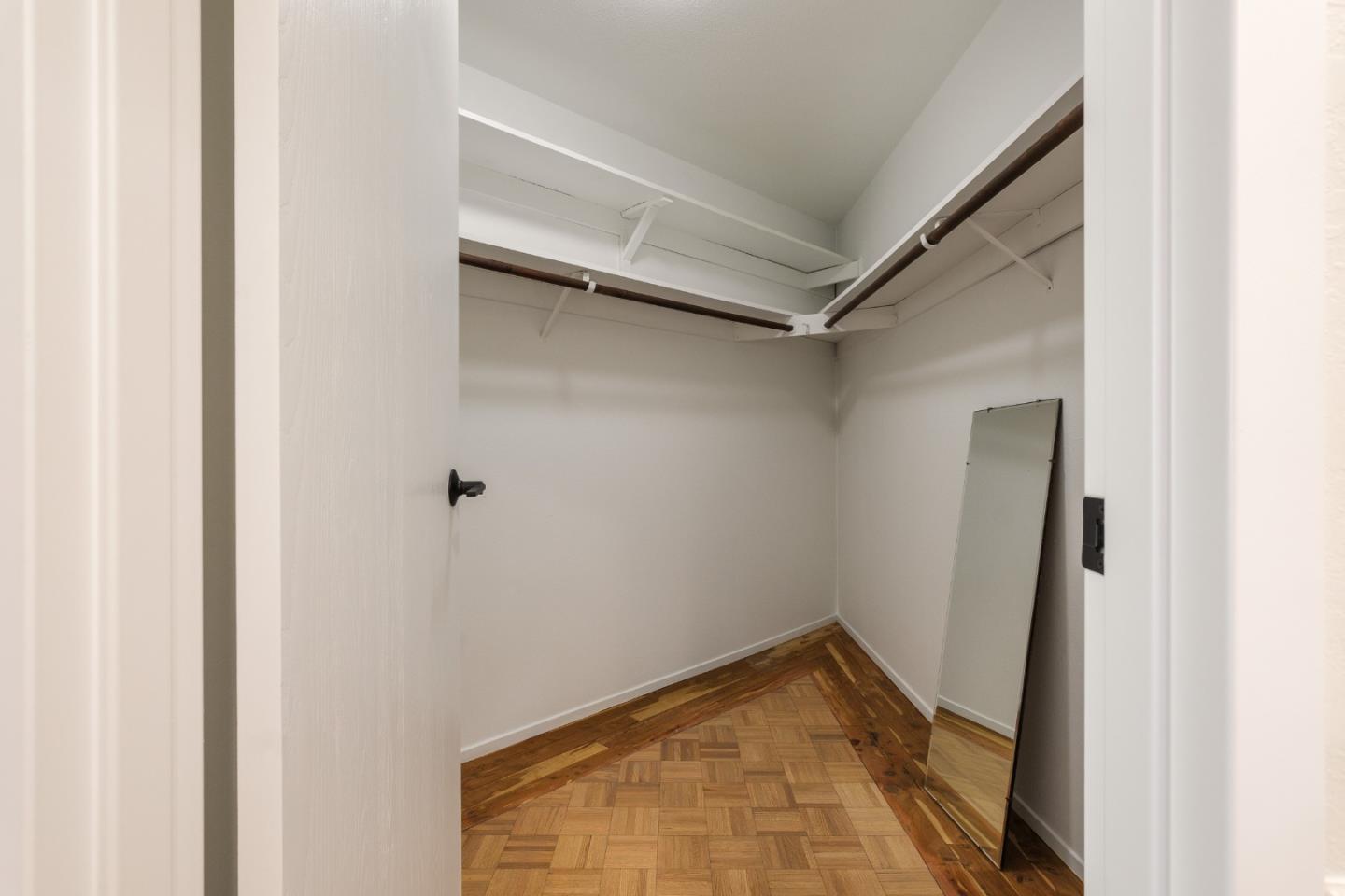 Detail Gallery Image 21 of 31 For 110 Park Rd #202,  Burlingame,  CA 94010 - 2 Beds | 2 Baths