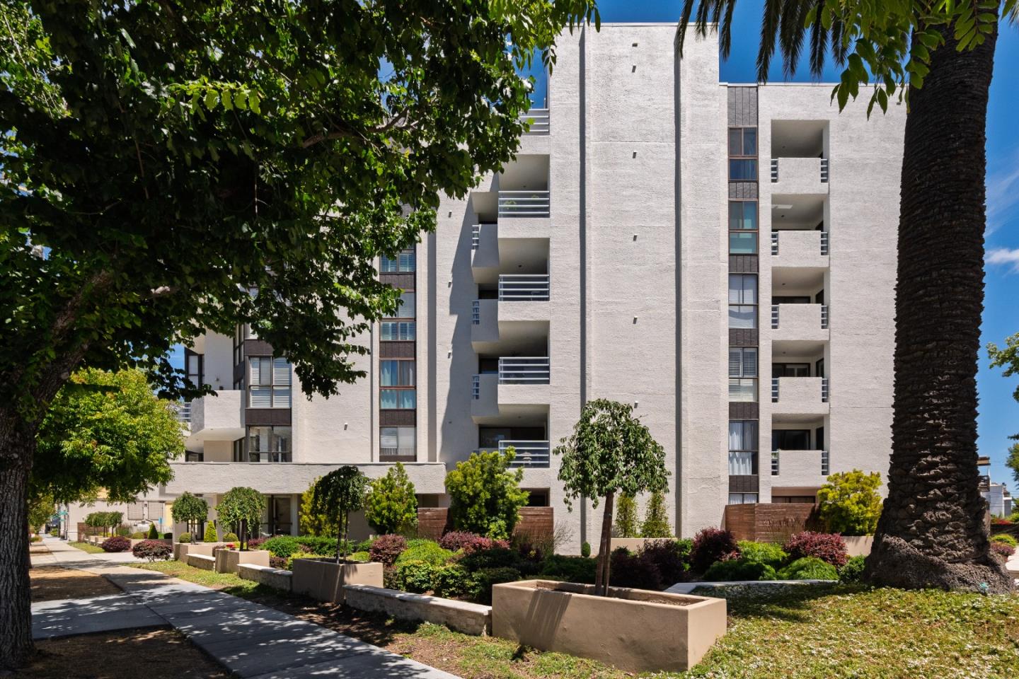 Detail Gallery Image 30 of 31 For 110 Park Rd #202,  Burlingame,  CA 94010 - 2 Beds | 2 Baths