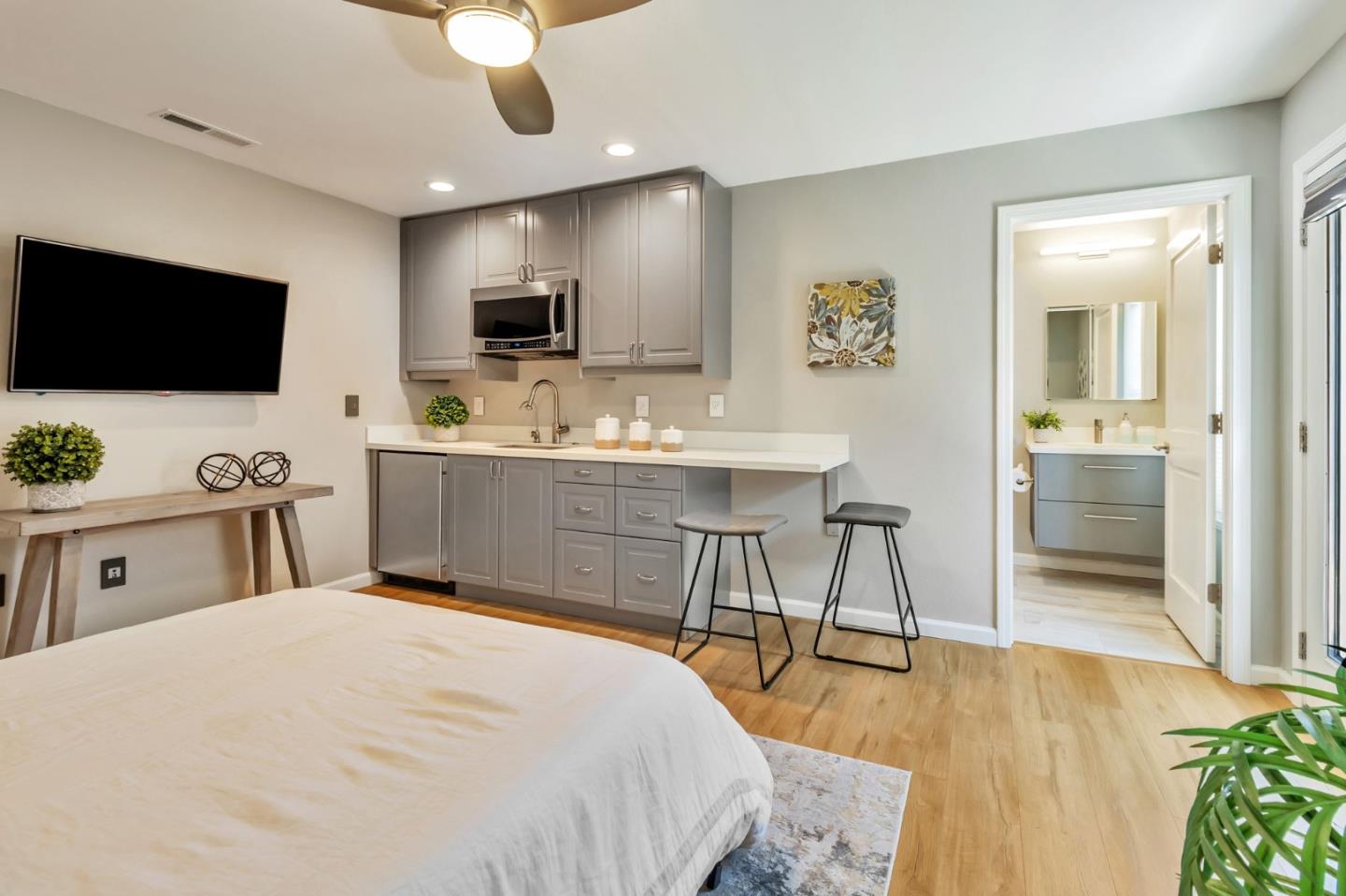 Detail Gallery Image 29 of 44 For 6034 Palm Springs Cir, San Jose,  CA 95123 - 4 Beds | 3 Baths
