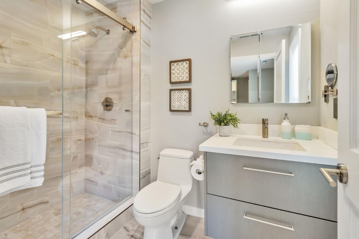 Detail Gallery Image 34 of 44 For 6034 Palm Springs Cir, San Jose,  CA 95123 - 4 Beds | 3 Baths