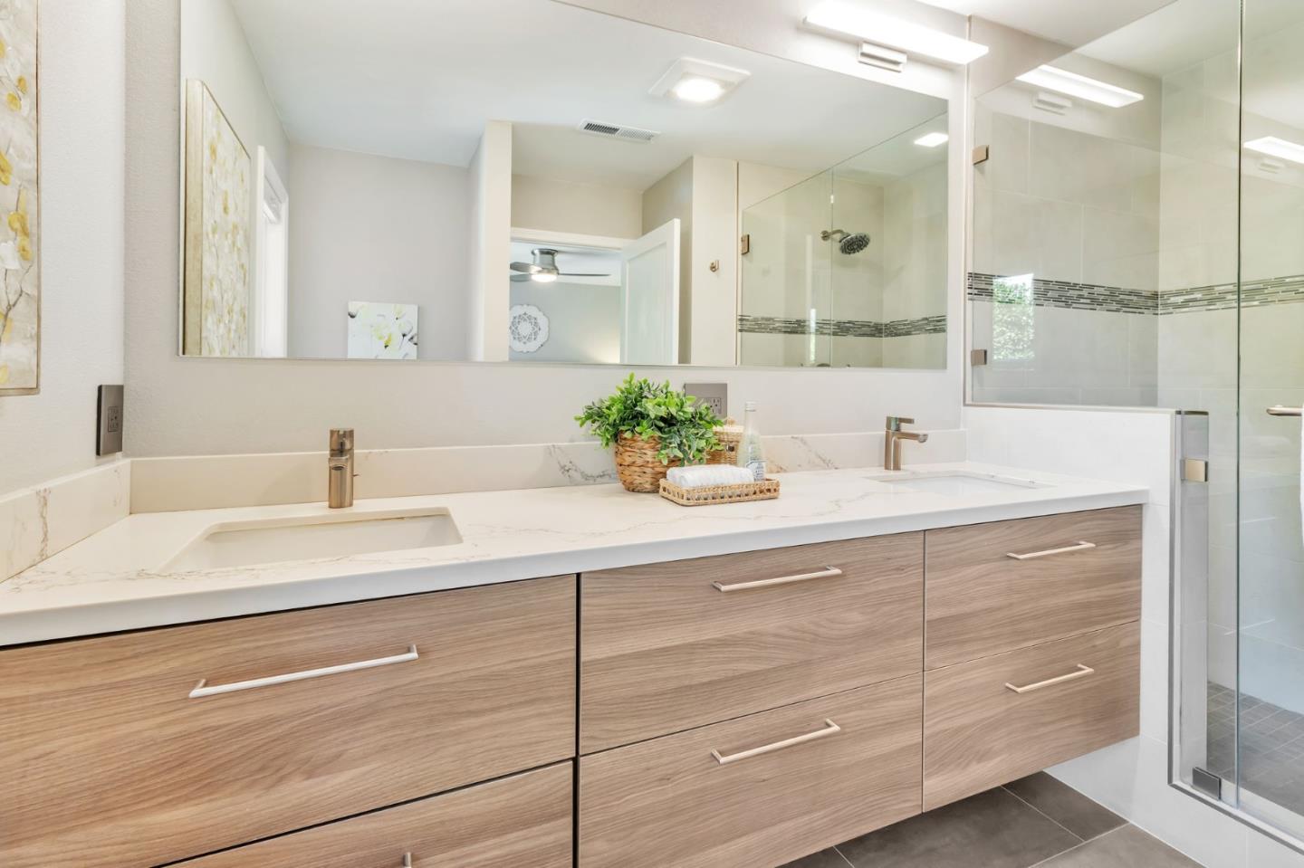 Detail Gallery Image 37 of 44 For 6034 Palm Springs Cir, San Jose,  CA 95123 - 4 Beds | 3 Baths