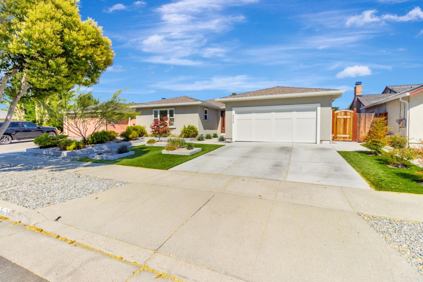 Detail Gallery Image 4 of 44 For 6034 Palm Springs Cir, San Jose,  CA 95123 - 4 Beds | 3 Baths