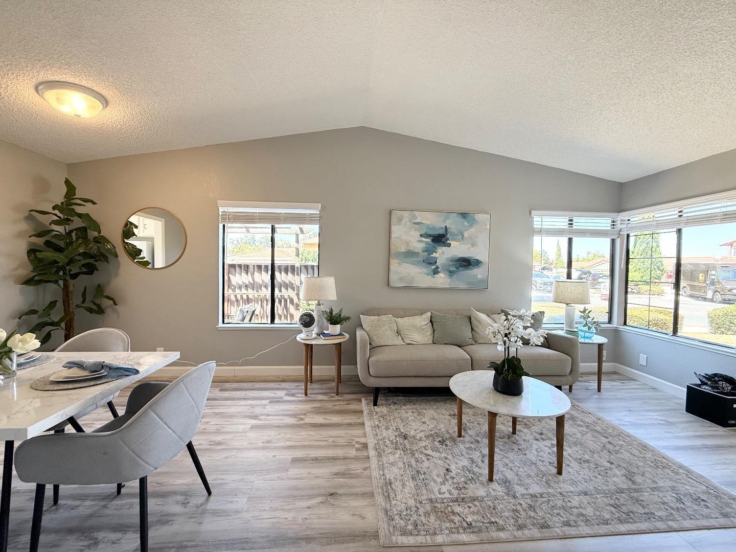 Detail Gallery Image 3 of 22 For 2886 Damico Dr, San Jose,  CA 95148 - 3 Beds | 2 Baths