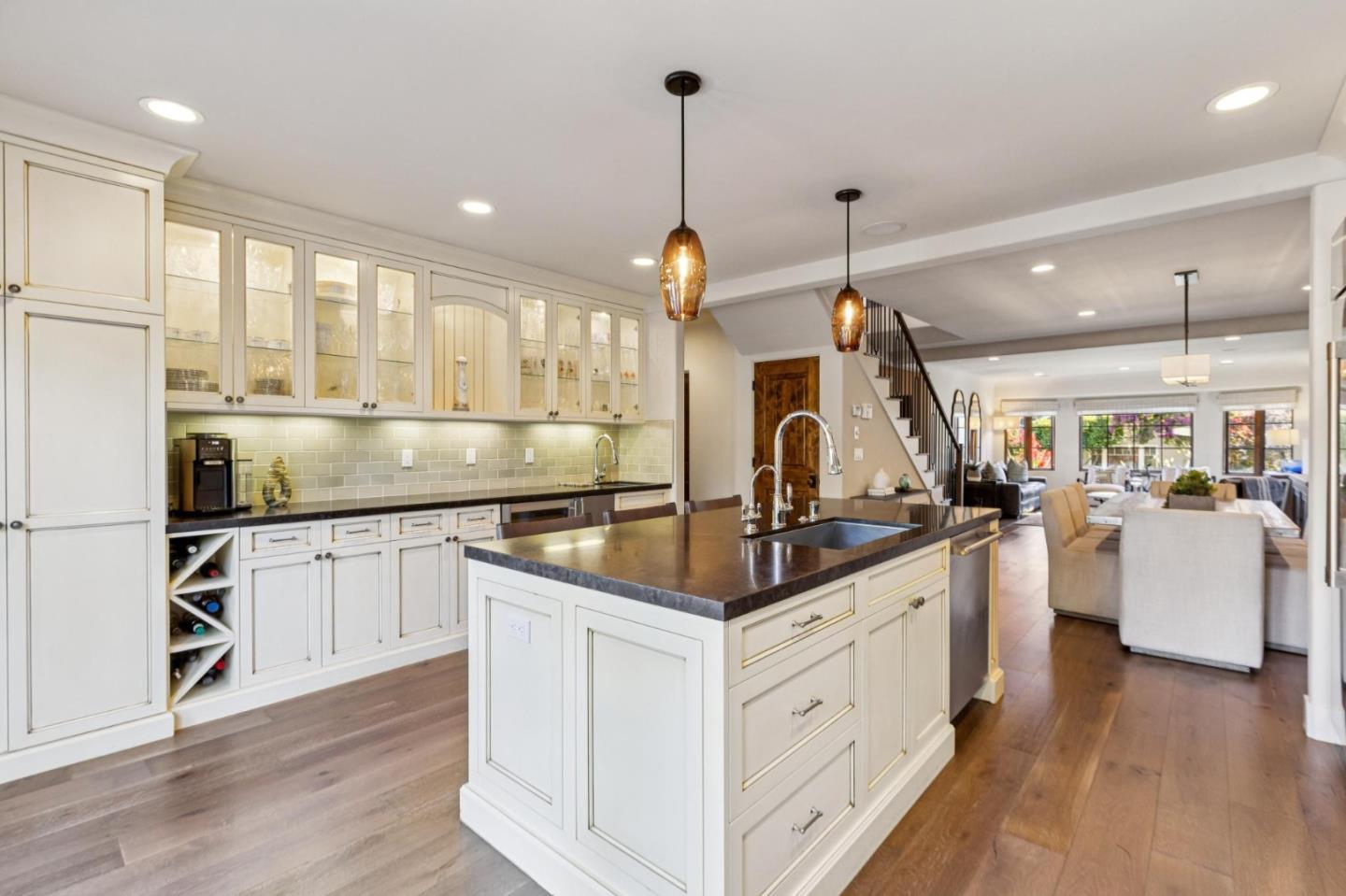 Detail Gallery Image 16 of 90 For 20 Mariposa Ave, Los Gatos,  CA 95030 - 4 Beds | 4/1 Baths