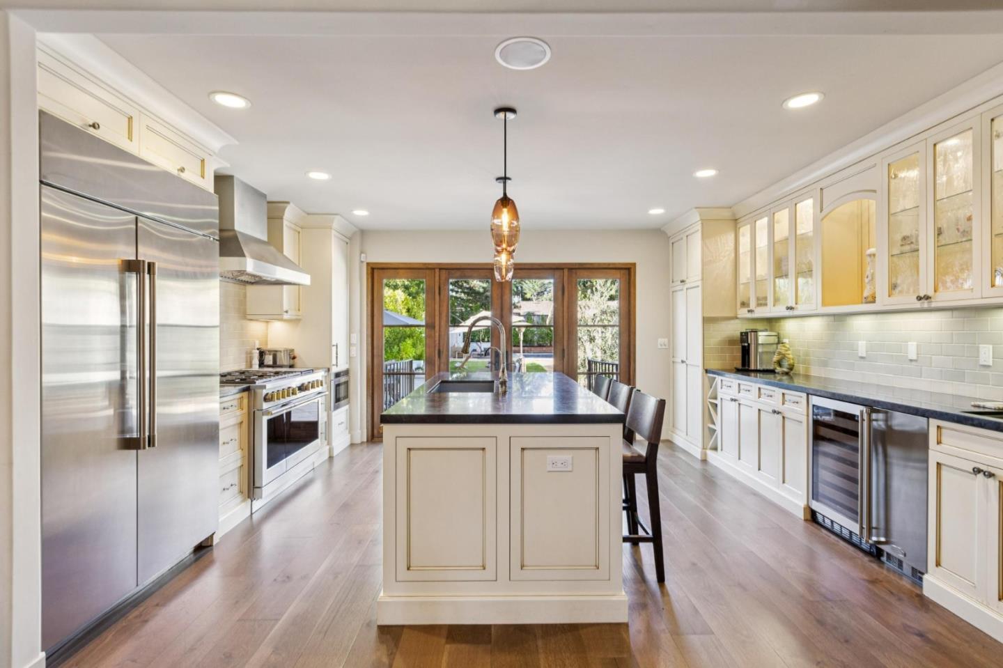 Detail Gallery Image 19 of 90 For 20 Mariposa Ave, Los Gatos,  CA 95030 - 4 Beds | 4/1 Baths