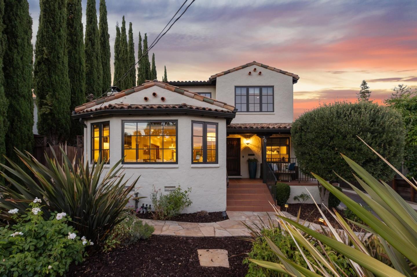 Detail Gallery Image 2 of 90 For 20 Mariposa Ave, Los Gatos,  CA 95030 - 4 Beds | 4/1 Baths