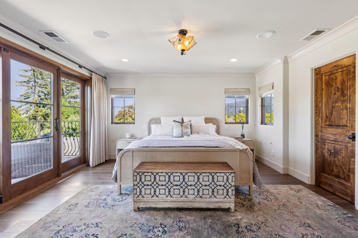 Detail Gallery Image 24 of 90 For 20 Mariposa Ave, Los Gatos,  CA 95030 - 4 Beds | 4/1 Baths