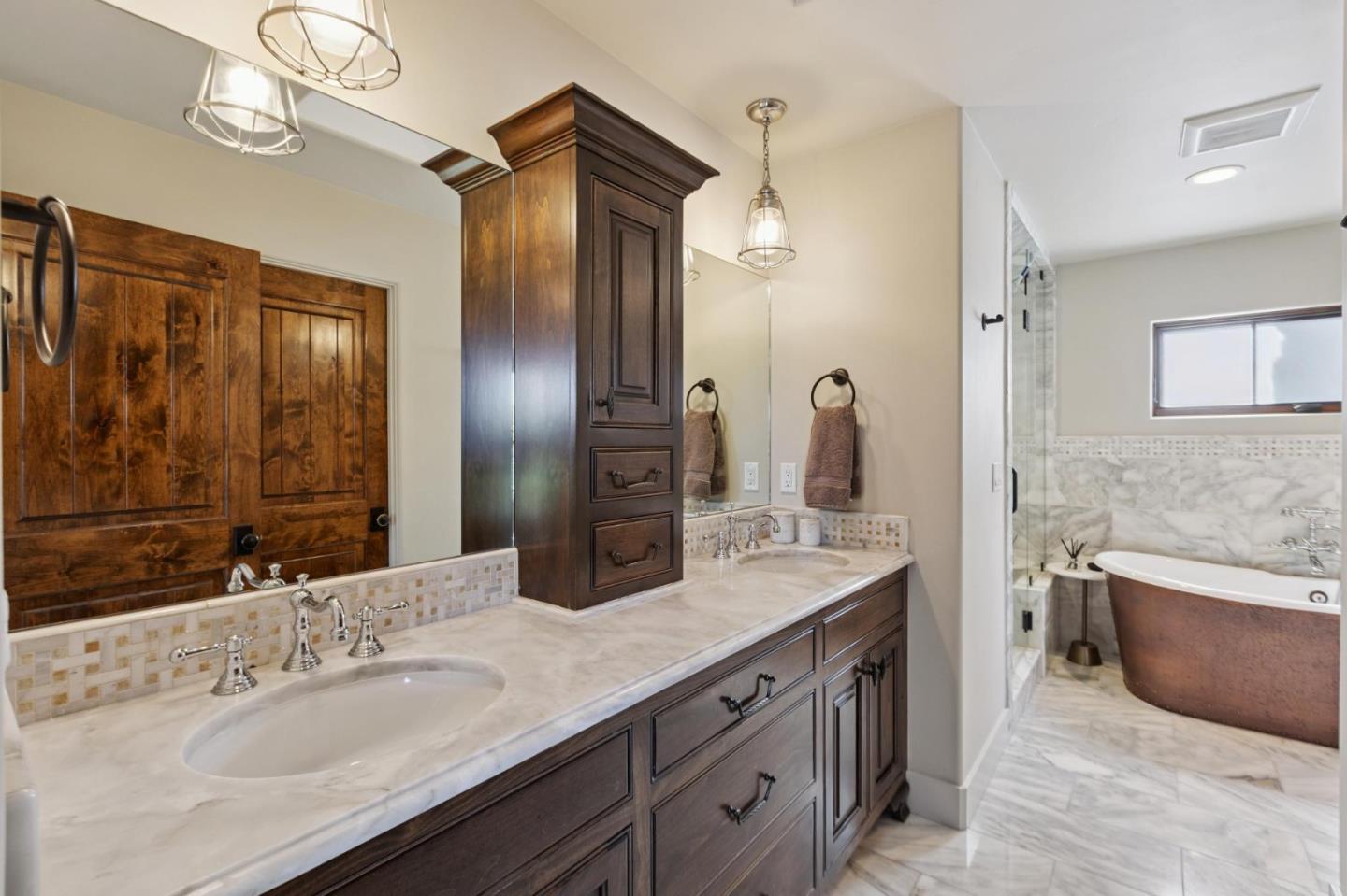 Detail Gallery Image 28 of 90 For 20 Mariposa Ave, Los Gatos,  CA 95030 - 4 Beds | 4/1 Baths