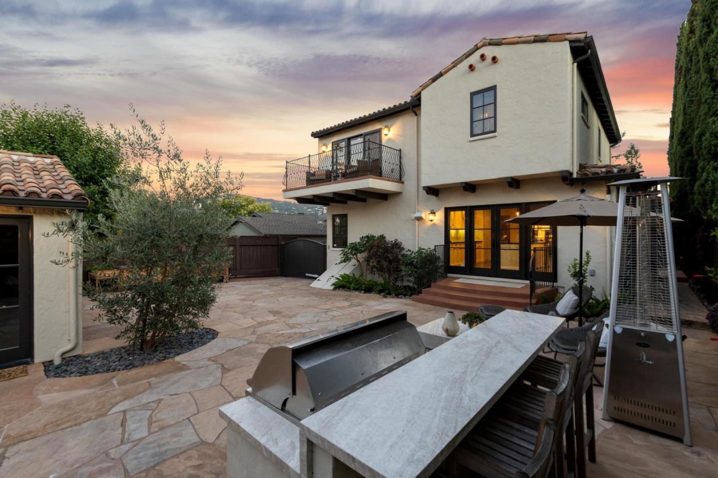 Detail Gallery Image 47 of 90 For 20 Mariposa Ave, Los Gatos,  CA 95030 - 4 Beds | 4/1 Baths