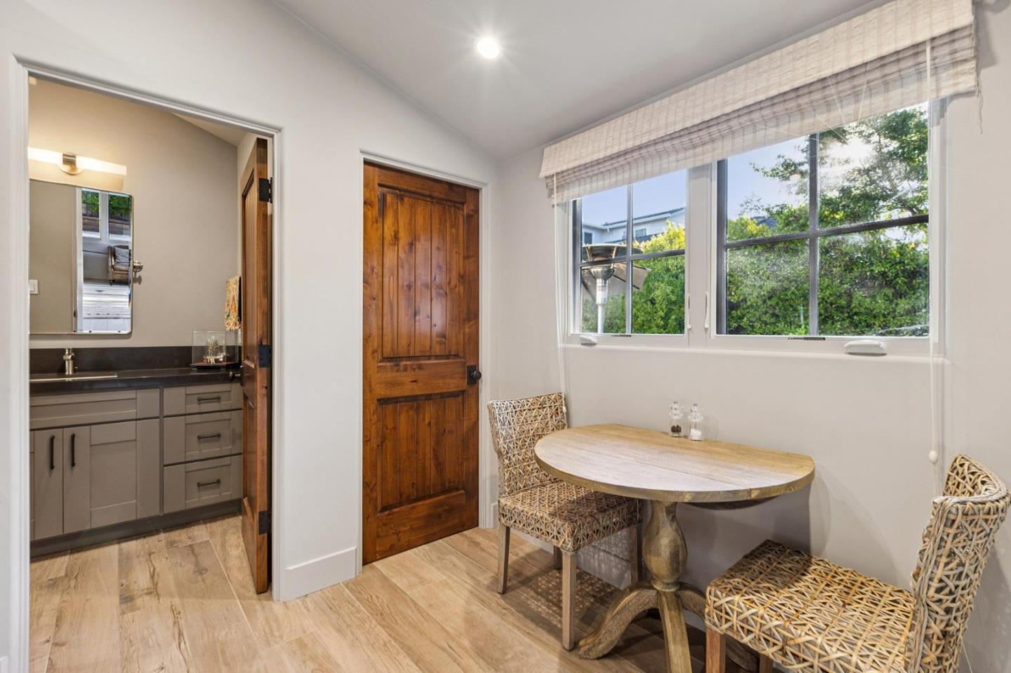Detail Gallery Image 62 of 90 For 20 Mariposa Ave, Los Gatos,  CA 95030 - 4 Beds | 4/1 Baths