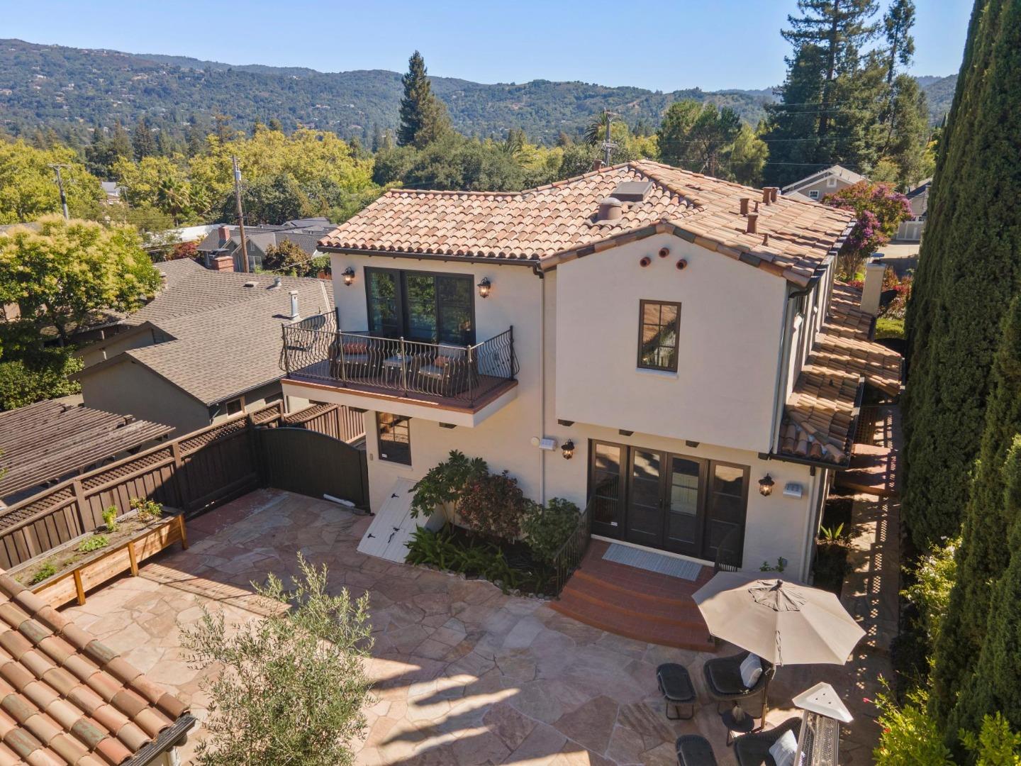 Detail Gallery Image 72 of 90 For 20 Mariposa Ave, Los Gatos,  CA 95030 - 4 Beds | 4/1 Baths