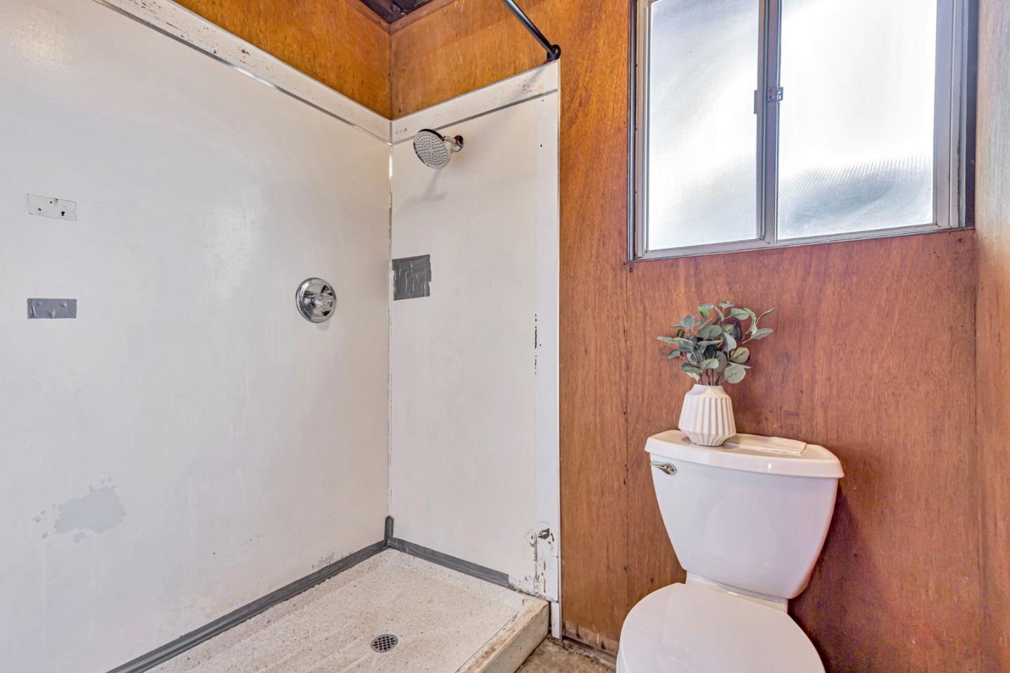 Detail Gallery Image 26 of 59 For 30 White Plains Ct, San Mateo,  CA 94402 - 4 Beds | 2 Baths