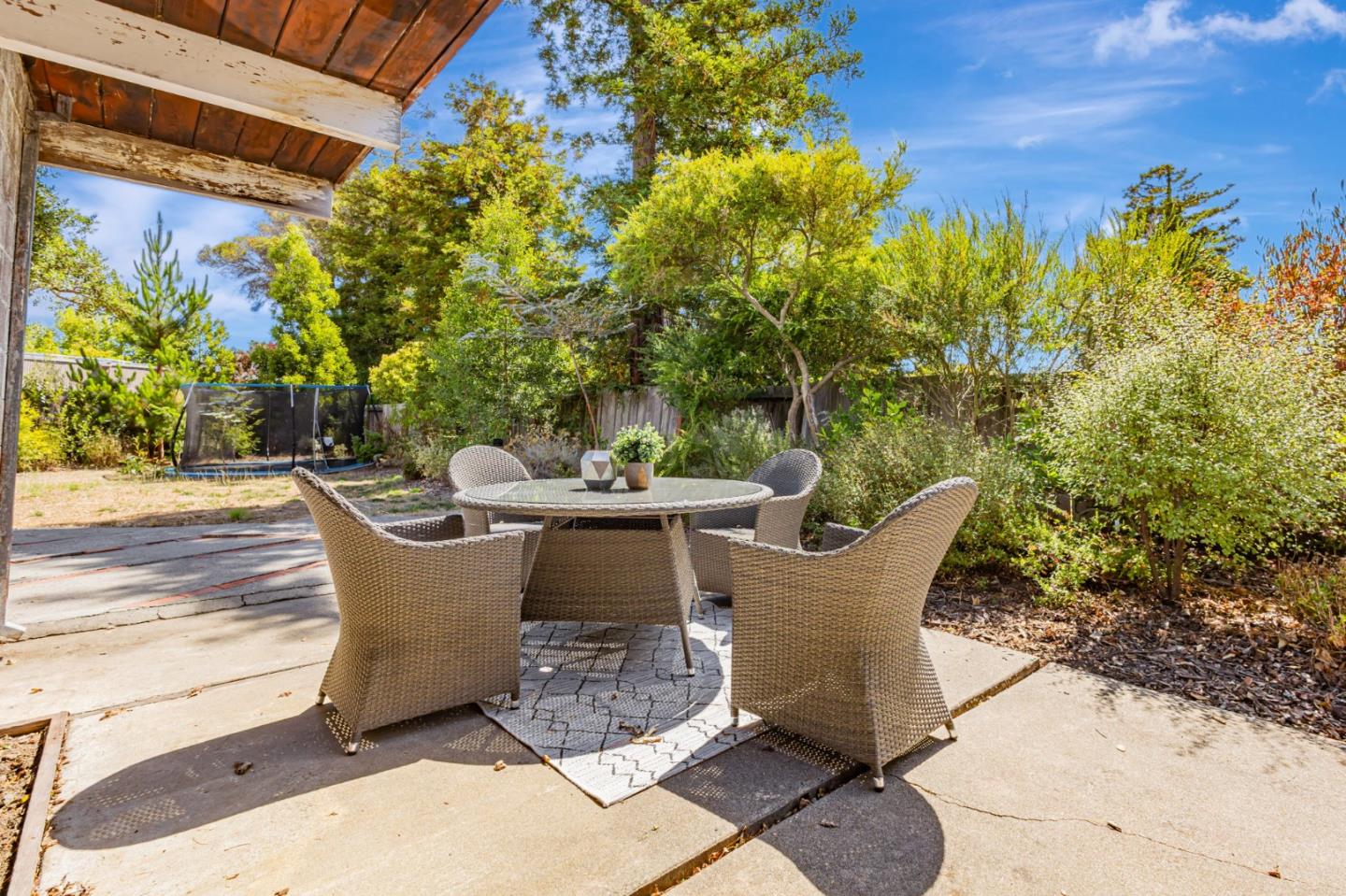 Detail Gallery Image 41 of 59 For 30 White Plains Ct, San Mateo,  CA 94402 - 4 Beds | 2 Baths