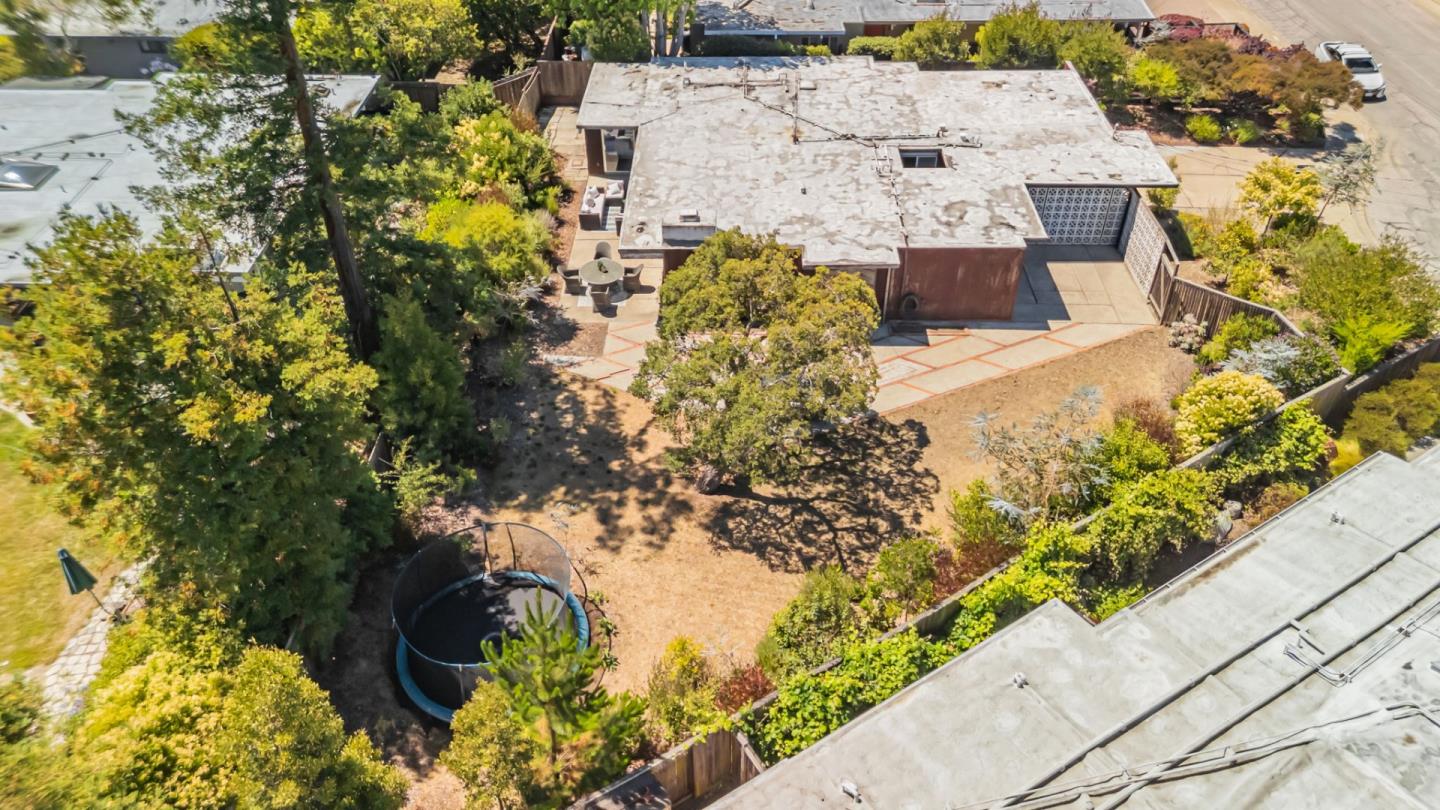 Detail Gallery Image 49 of 59 For 30 White Plains Ct, San Mateo,  CA 94402 - 4 Beds | 2 Baths